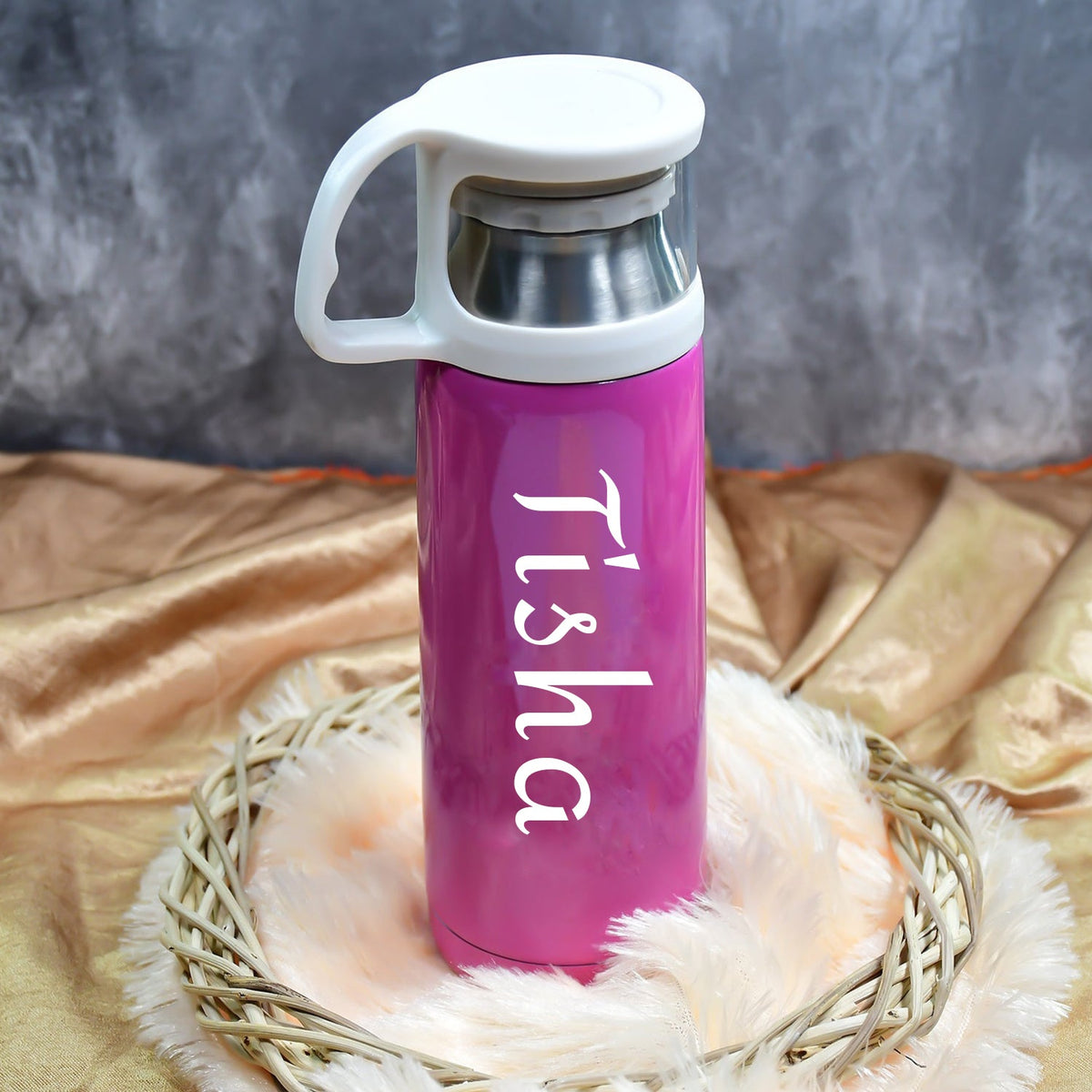 Customize 1PC STAINLESS STEEL MIX BOTTLES FOR STORING WATER AND SOME OTHER TYPES OF BEVERAGES ETC.