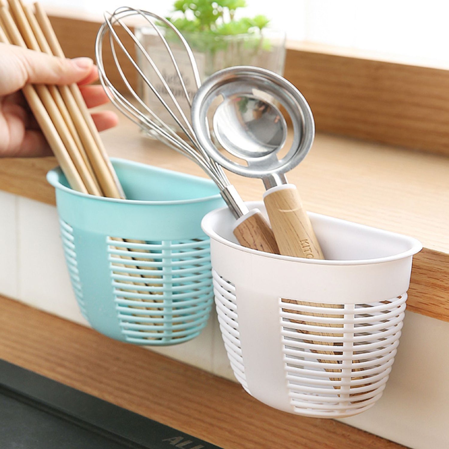 Hanging Plastic Storage Basket, Adhesive Wall Mounted Organizer Box Make Up Holder Shelf Bathroom Wall Basket Punch Free Drain Basket for Kitchen Bathroom, Wall Type Storage Basket (1 Pc) - Bhavnagar Deodap