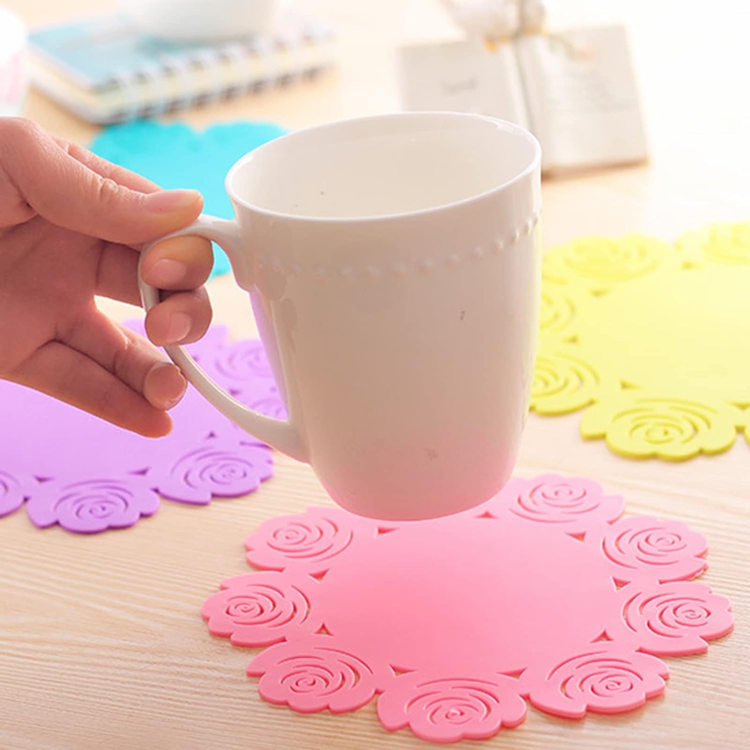 Multifunctional Placemat: Plate & Cup Mat in One (Rose/Circular) - Bhavnagar Deodap