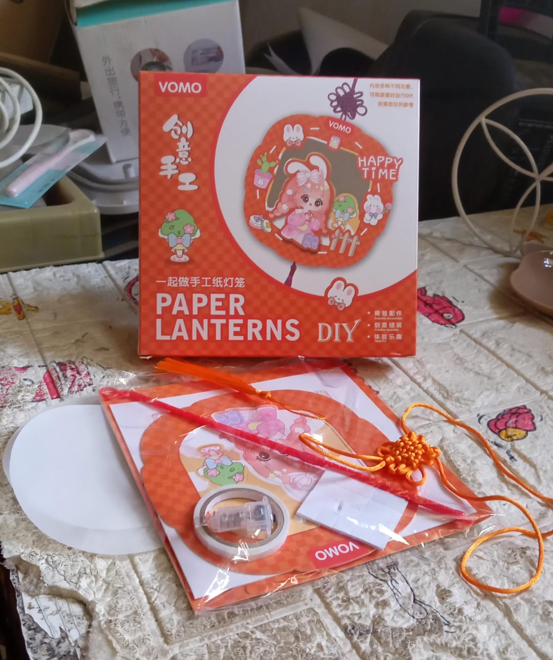 DIY Traditional Lanterns Handmade Cartoon Paper Lanterns, Antique Portable Lantern Hollow-Out Projection Luminescent LED Lamp DIY Hanging Paper Lanterns for Festival Party Decor - Bhavnagar Deodap